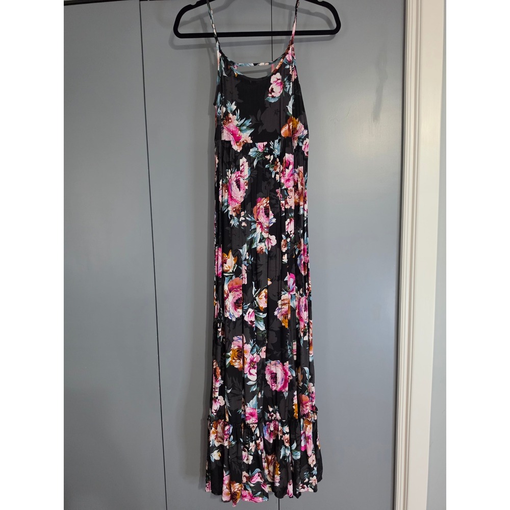 Excellent Band of Gypsies Maxi Dress Small Black Floral Tiered Ruffle Hem